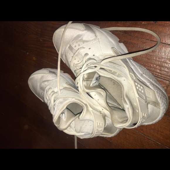 Nike white hurraches - Picture 2 of 5